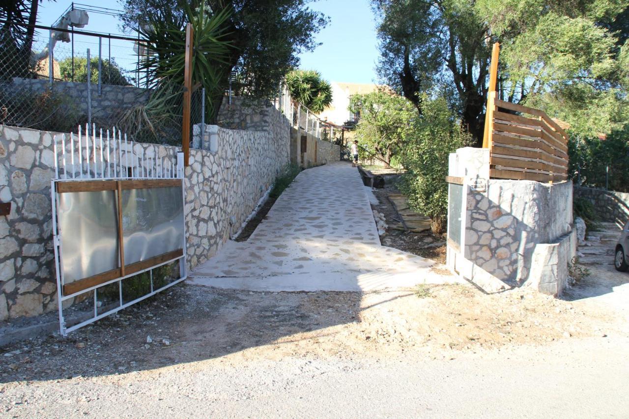 Luxury Stone Villa Φισκάρδο Εξωτερικό φωτογραφία