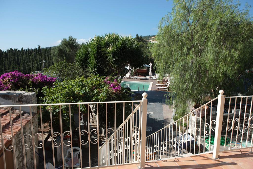 Luxury Stone Villa Φισκάρδο Εξωτερικό φωτογραφία
